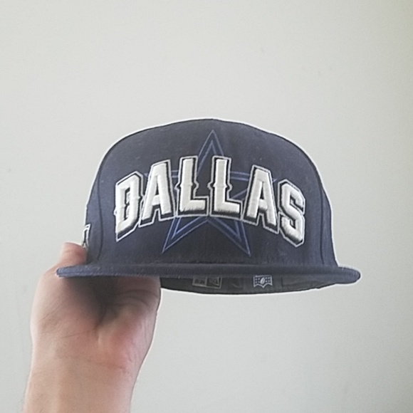 Dallas Cowboys Flat-Brim Fitted Cap (7 5/8) - Picture 2 of 3